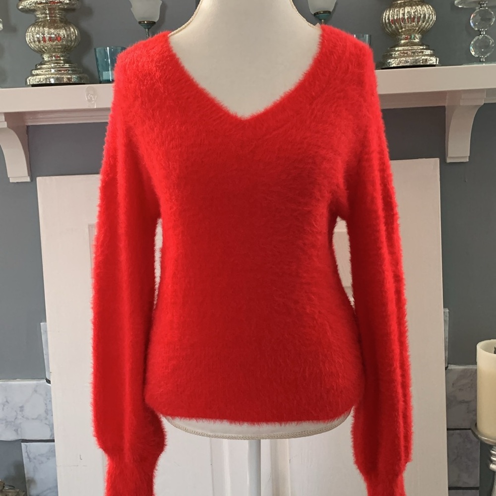 Signature Studio Sweater